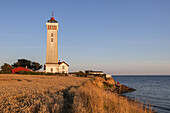 Lighthouse Helnaes on the peninsula Helnaes, Island Funen, Danish South Sea Islands, Southern Denmark, Denmark, Scandinavia, Northern Europe