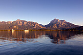 Blick über den Forggensee auf Tegelberg, Schloss Neuschwanstein, Schloss Hohenschwangau und Säuling, Allgäuer Alpen, Allgäu, Bayern, Deutschland