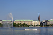 Binnenalster with fountain in front of Hapag Lloyd building, old town, Hanseatic City Hamburg, Northern Germany, Germany, Europe