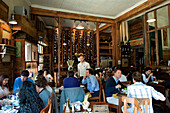 Chile, Santiago de Chile, barrio Lastaria, Patagonia Restaurant