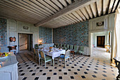 France, Loir et Cher, Chateau de Talcy, dining room