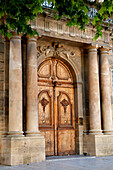 France, Bouches du Rhone, Aix en Provence, door