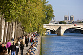 France, Paris, area listed as World Heritage by UNESCO, the banks of the Seine