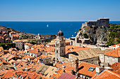 Blick von der Festungsmauer über die Dächer der Altstadt, Dubrovnik, Dubrovnik-Neretva, Kroatien