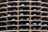 United States, Illinois, Chicago, Loop District, Marina City, Corn on the Cob Building, elevated parking lot by architect Bertrand Goldberg