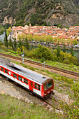 Frankreich, Alpes Maritimes, Roya-Tal, Breil sur Roya, der kleine Zug