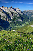 Karwendel range above valley Karwendeltal, from Oestliche Karwendelspitze, Natural Park Karwendel, Karwendel range, Tyrol, Austria