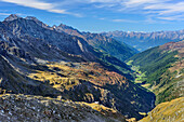 Blick auf Ahrntal, von der Birnlücke, Nationalpark Hohe Tauern, Dreiländertour, Zillertaler Alpen, Südtirol, Italien