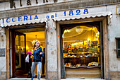 fine pastry, cake shop, confectionery, Pasticceria Klainguti, Genoa, Liguria, Italy