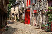 Dinan, Rue de Jerzual, Old Town, Bretagne, Brittany, Côtes d'Armor Department, Chateulin distict, France.