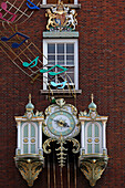 Fassade, Fortnum & Masons, Picadilly Street, St. James's, London, England