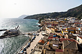 Hafen Marina Corta, Lipari Stadt, Insel Lipari, Liparische Inseln, Äolische Inseln, Tyrrhenisches Meer, Mittelmeer, Italien, Europa