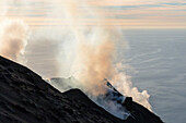 Ausbruch des Vulkan Stromboli, 17.10.2016, Insel Stromboli, Liparische Inseln, Äolische Inseln, Tyrrhenisches Meer, Mittelmeer, Italien, Europa
