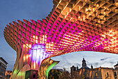 Metropol-Sonnenschirm an der Plaza de la Encarnacion in Sevilla, J. Mayer Hermann Architekten, gebundenes Holz mit Polyurethan-Beschichtung, nur redaktionelle, Sevilla, Andalusien Spanien