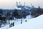 Zeltdach, Winter im Olympiapark, München, Oberbayern, Bayern, Deutschland