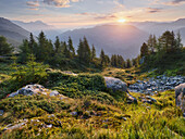 Sonnenaufgang bei Émosson, Wallis, Schweiz