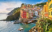 Riomaggiore, Riviera de Levanto, Cinque Terre, Liguria, Italy.