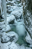 Partnachklamm mit Eisformationen, Wetterstein, Garmisch-Partenkirchen, Oberbayern, Bayern, Deutschland