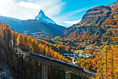 The Matterhorn, 4478m, Findelbach bridge and the Glacier Express Gornergrat, Zermatt, Valais, Swiss Alps, Switzerland, Europe