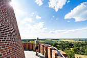 Ausblick vom Burgturm der Burg Stargard, Mecklenburgische Seen, Mecklenburgisches Seenland, Mecklenburgische Seenplatte, Mecklenburg-Vorpommern, Deutschland, Europa