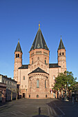 Cathedral in the historic old town of Mainz, Rhineland-Palatinate, Germany, Europe