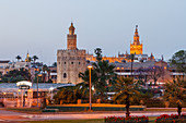 Torre del Oro, Giralda, bell tower of the cathedral, Sevilla, Andalucia, Spain, Europe