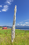 Der Hogstein auf der Insel Godøy vor Ålesund, Møre og Romsdal, Westnorwegen, Norwegen, Skandinavien, Nordeuropa, Europa