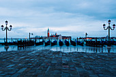 Kirche von St., George größerer Blick vom Platz San Marco, Venedig, Italien
