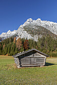 Hut in front of Öfelekopf mountain in the Wetterstein mountains, Leutasch, Northern Tirol, Tirol, Austria, Europe