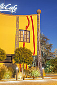 Hundertwasser-Raststation in Bad Fischau an der A2, Bad Fischau-Brunn, Niederösterreich, Österreich, Europa