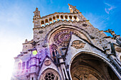 Das Portal der Pfarrkirche St. Bartholomäus , Sóller, Mallorca, Spanien