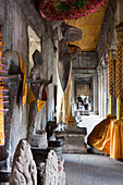 Buddhastatuen im Inneren von Angkor Wat Tempel, Angkor Wat, Sieam Reap, Kambodscha