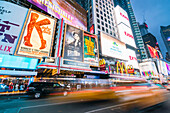 Times Square bei Nacht, New York City, Vereinigte Staaten von Amerika, Nordamerika