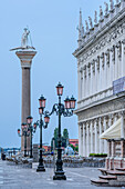 Piazza San Marco with San Theodore-statue and Biblioteca Marciana, Venice, UNESCO World Heritage Site Venice, Venezia, Italy