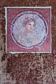 Portrait einer Dame als Wandmalerei in der Villa Poppaea, Pompeji, Golf von Neapel, Kampanien, Italien