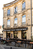 'Traditionelle französische Brasserie ''Les Halles'', Bordeaux, Gironde, Nouvelle-Aquitaine, Frankreich, Europa'