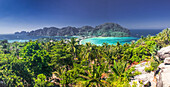 Panorama von Ko Phi Phi Don, schöne tropische Insel in Thailand, Südostasien, Asien