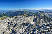 View from Grosses Mosermandl towards Gasthofkar, Dachstein in background, Grosses Mosermandl, valley Riedingtal, Radstadt Tauern, Lower Tauern, Carinthia, Austria