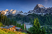 Alpine hut Allrissalm with Tribulaun, hut Allrissalm, valley Pflerschtal, Stubai Alps, South Tyrol, Italy