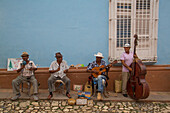 Straßenmusiker, Trinidad, UNESCO Weltkulturerbe, Sancti Spiritus, Kuba, Westindische Inseln, Mittelamerika