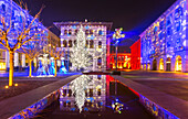 Grimoldi-Platz in der Weihnachtszeit, Como, Lombardei, Italien