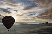 Hot air balloons flying on Goreme, Cappadocia, Turkey (Turchia)
