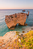 Riff von Siracusa Europa, Italien, Sizilien, Siracusa Bezirk, Felsen der zwei Priester