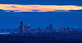 Skyline von Seattle in der Dämmerung, Washington State, USA