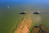 Frankreich, Gironde. Bucht von Arcachon. Vogelinsel. Kabine auf Stelzen gebaut.