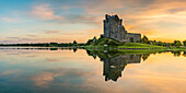 Dunguaire Castle, Grafschaft Galway, Connacht Provinz, Republik Irland, Europa