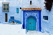 Typical scene in the old town of Chefchaouen ,Chaouen, ,The Blue City, Morocco, North Africa, Africa