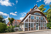 Traditionelles Reetdachhaus in Curslack bei Hamburg, Norddeutschland, Deutschland