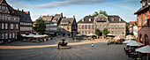 UNESCO Welterbe Historische Altstadt Goslar, Marktplatz mit Marktbrunnen, Harz, Niedersachsen, Deutschland