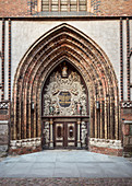 UNESCO Welterbe Hansestadt Stralsund, Portal der Nikolaikirche am Marktplatz, Mecklenburg-Vorpommern, Deutschland, Ostsee